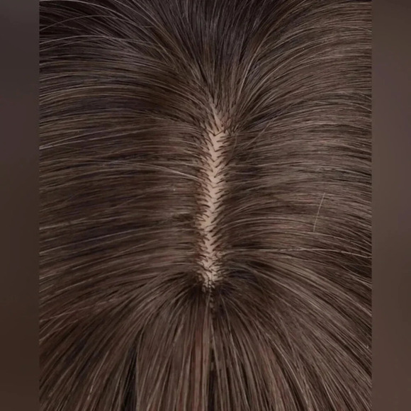 26 Inch Balayage Blonde and Brown hair wavy Wig with bangs daily wear - Picture 10 of 10